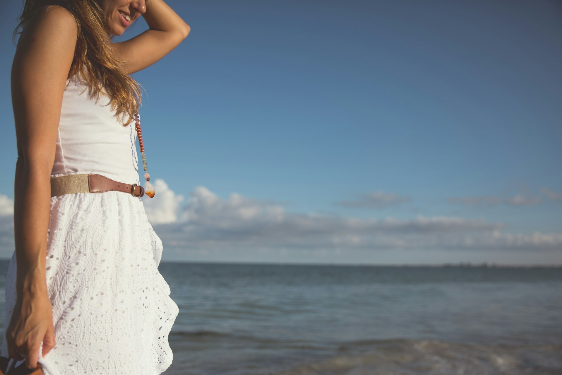 20 Chic White Boho Dress Outfit Ideas and How to Style Them